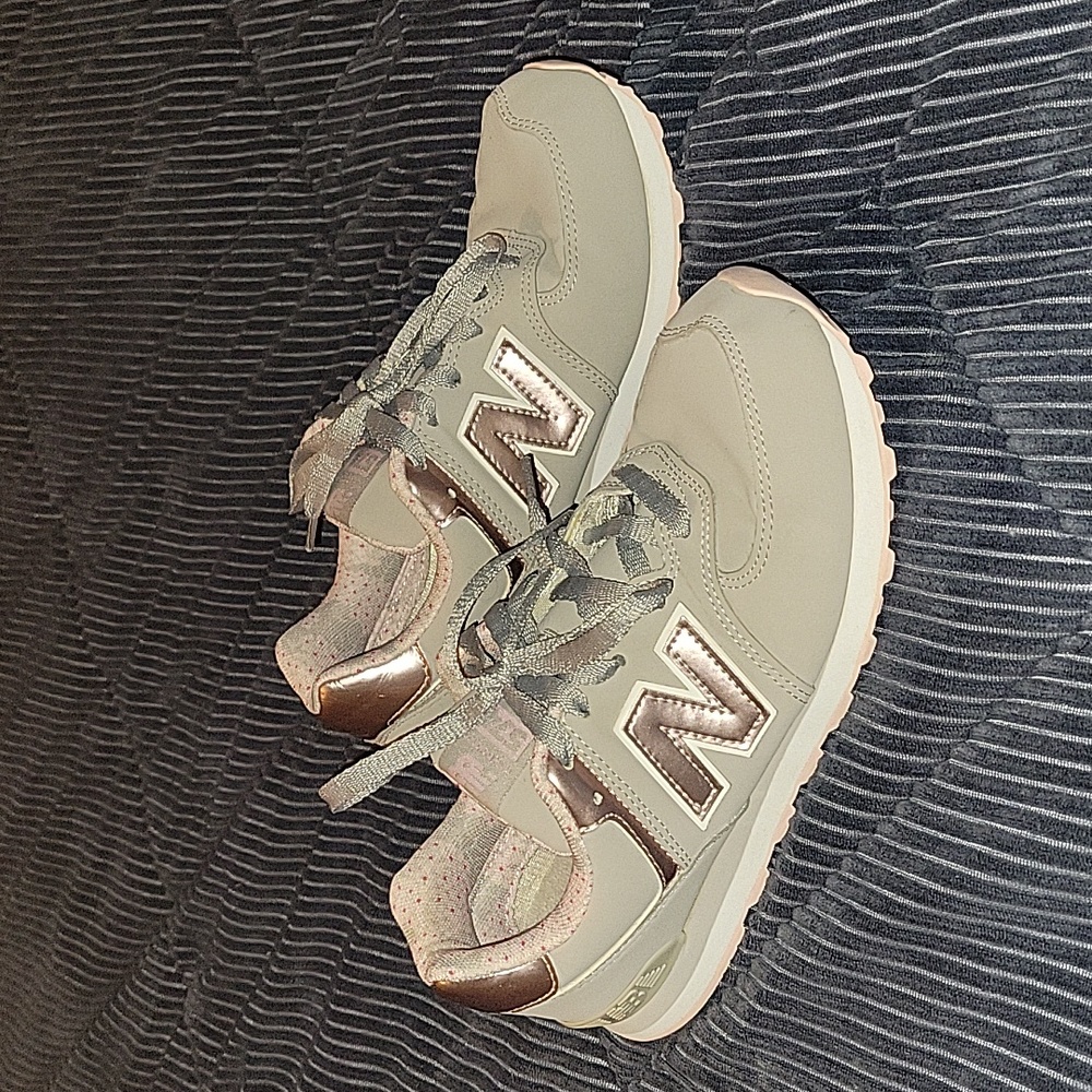 New Balance 574 Grey/Pink KL574F1G Grade-School